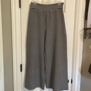 Molly Green Black and White Houndstooth Wide Leg Pants Medium